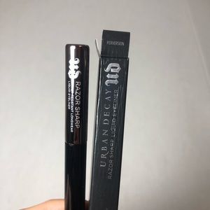 Nib Urban Decay black liquid liner